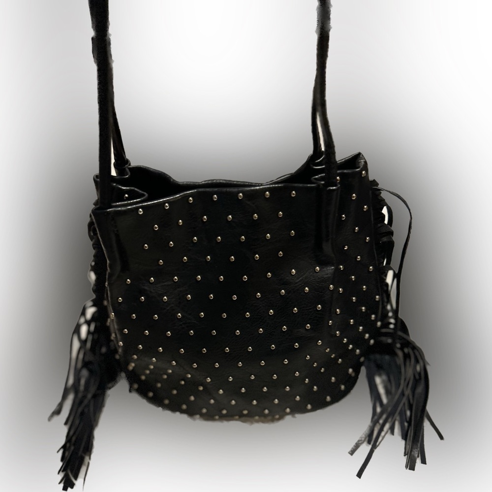 50%off $17 w❤️ Vintage vieta black fringed shoulder W/ studs $60